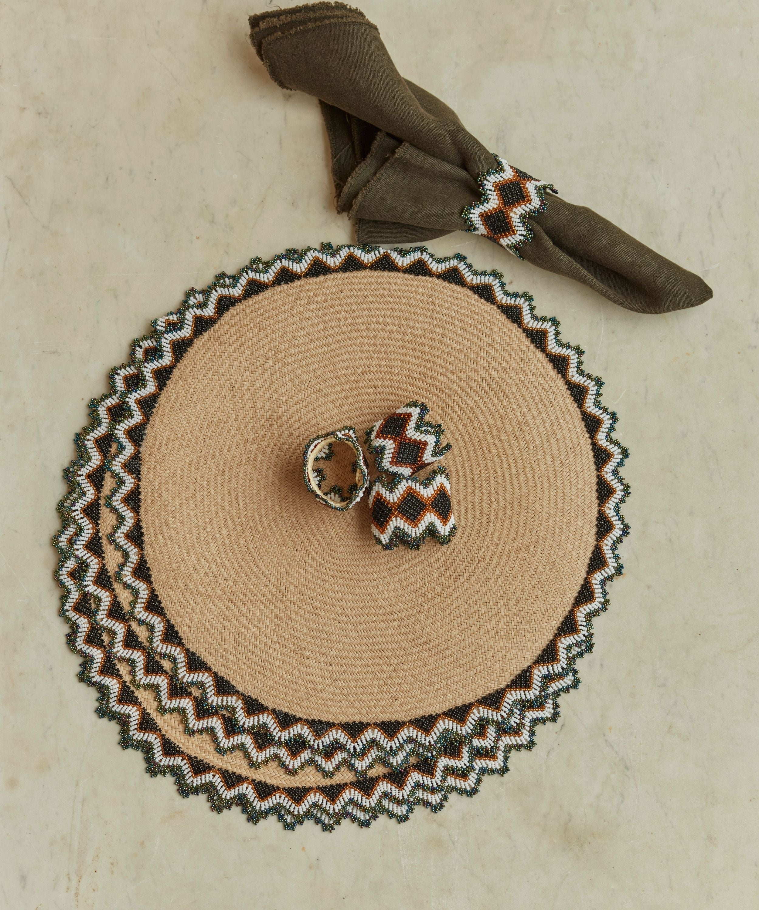 Alicia Placemats, Khaki