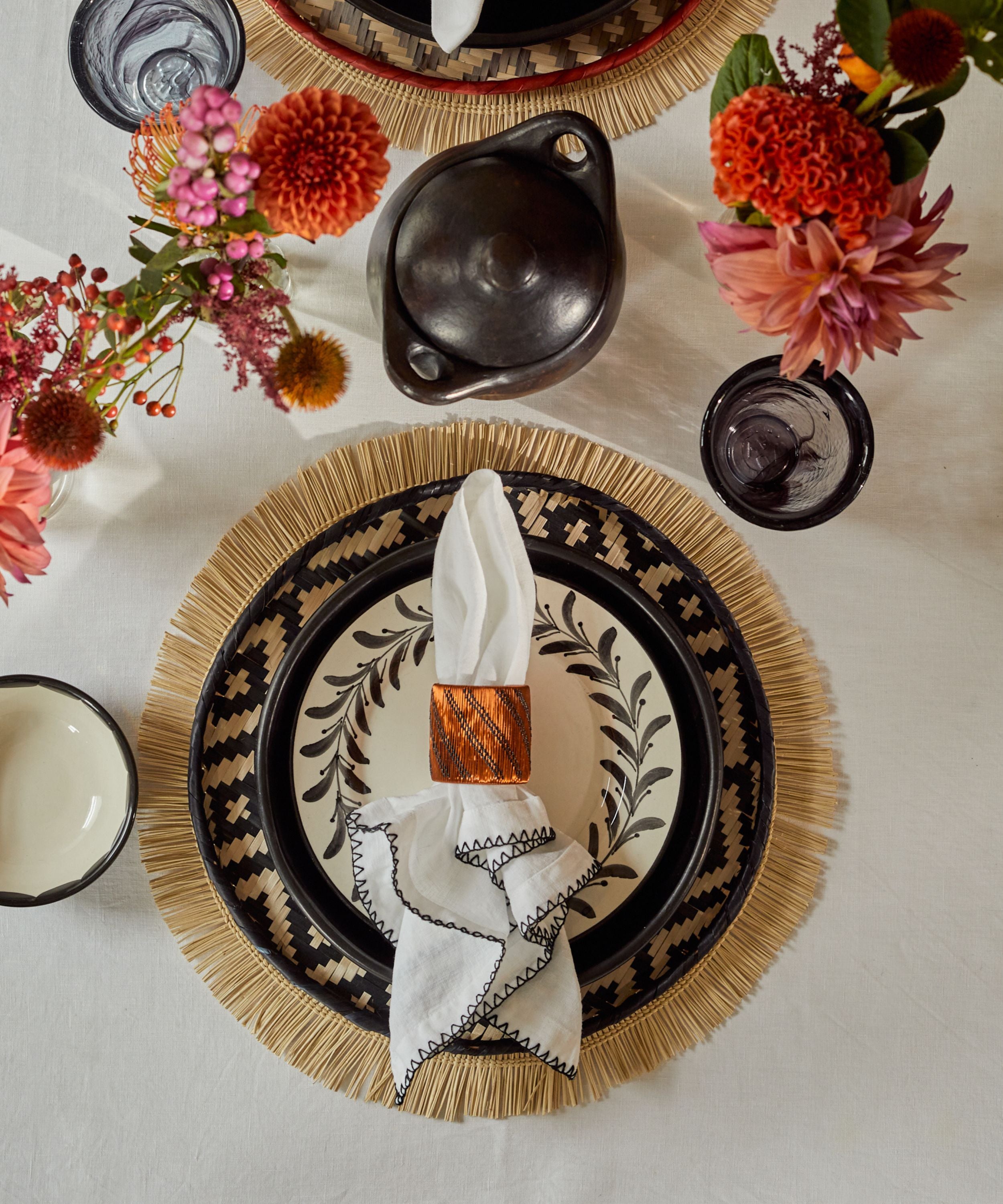 Shrimp-Eye Charger - Black