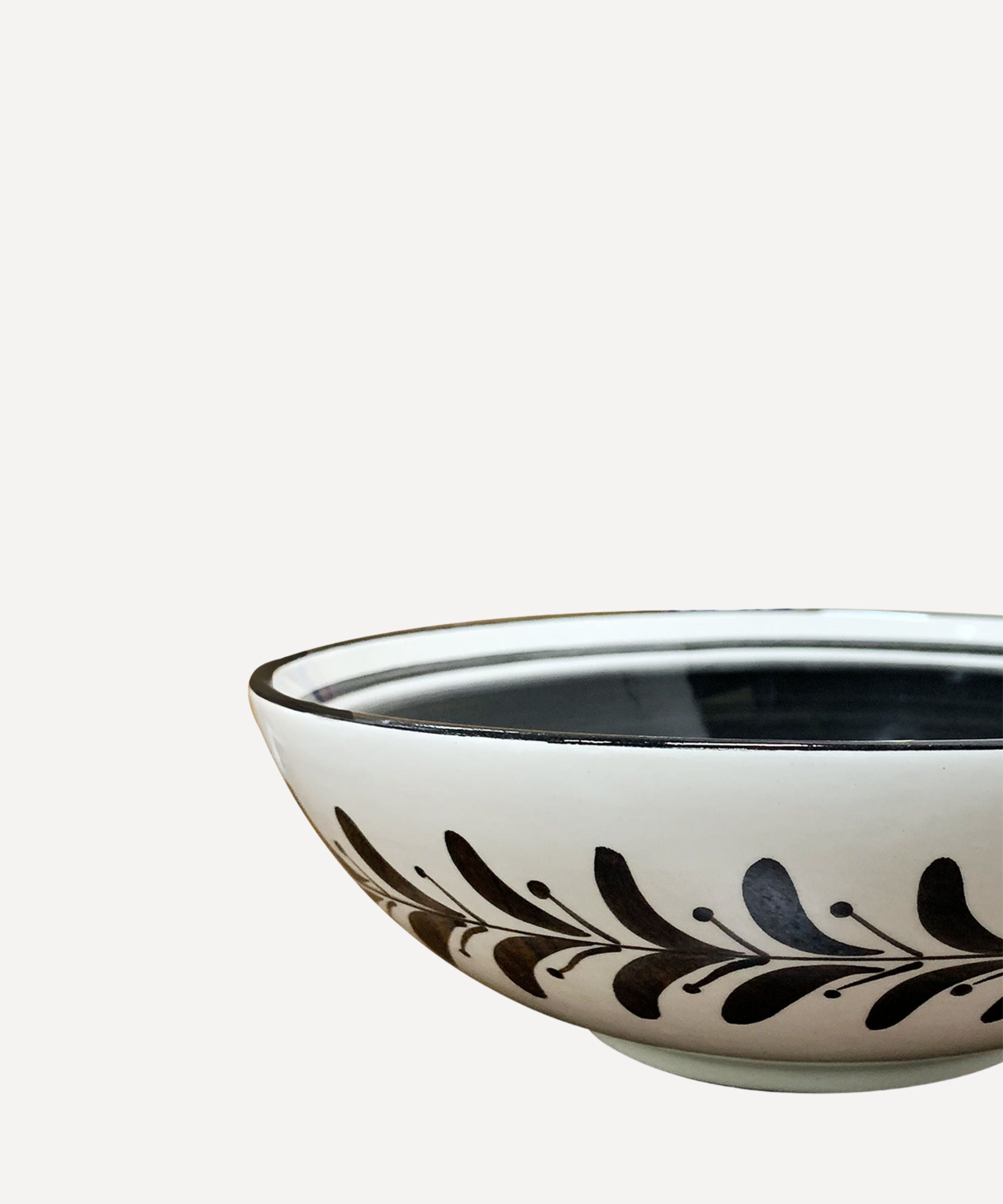 Helecho Salad Bowl, Jet Black