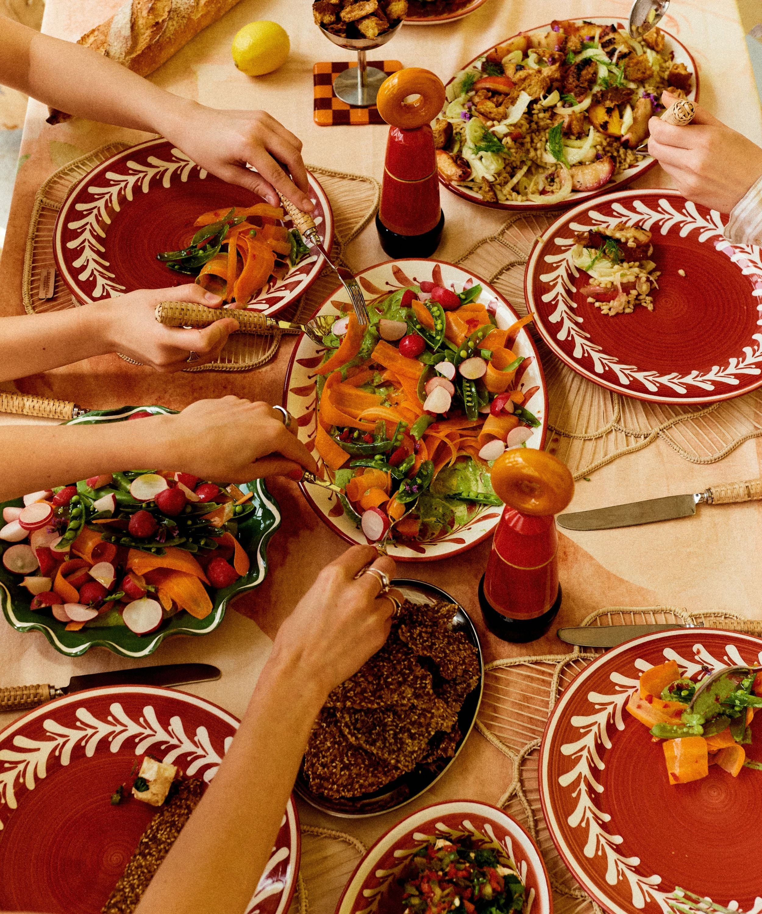 Dark Helecho Side Plate, Rust Red