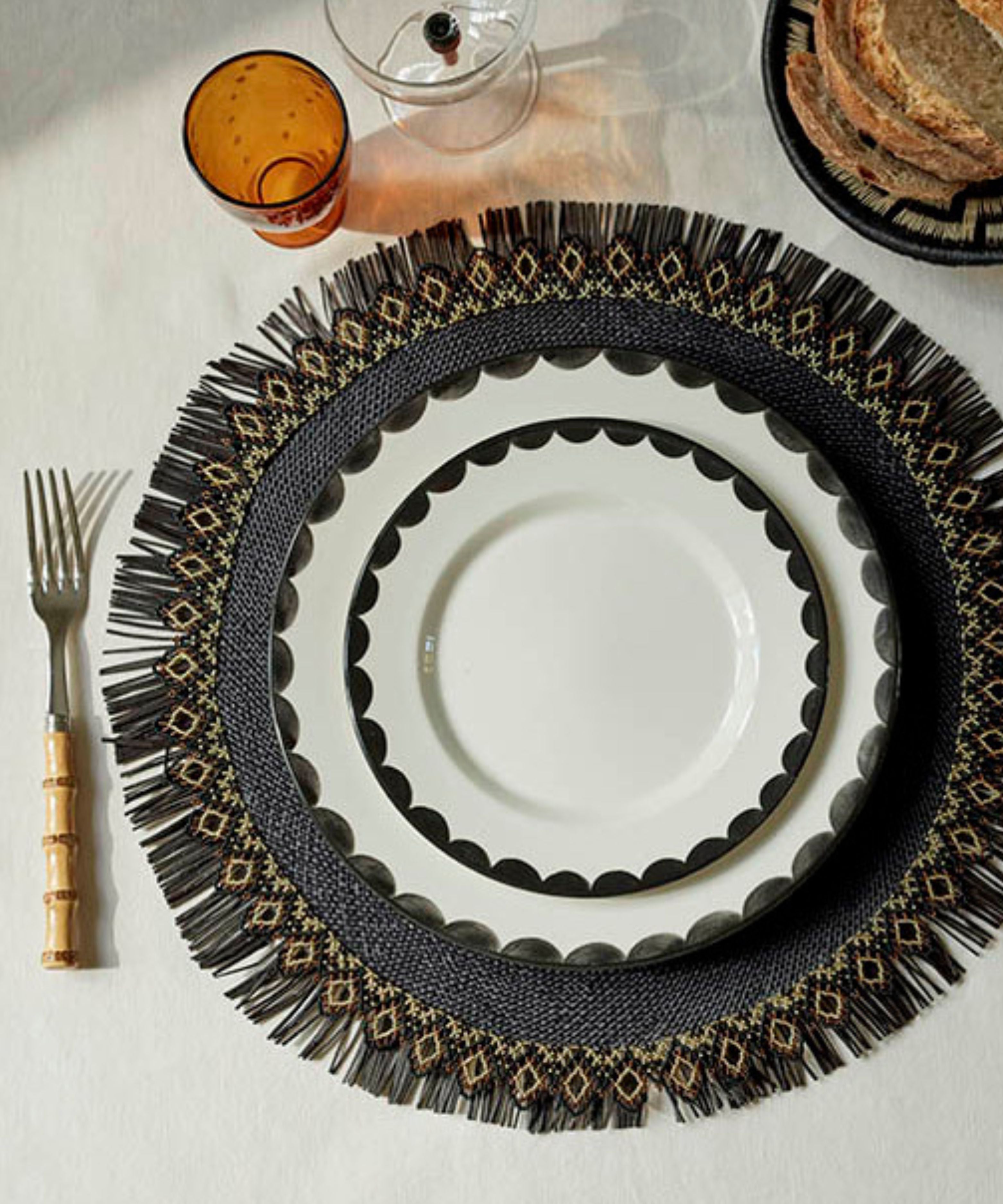 Cascos side plate in Jet Black, scalloped hand-painted Colombian ceramic