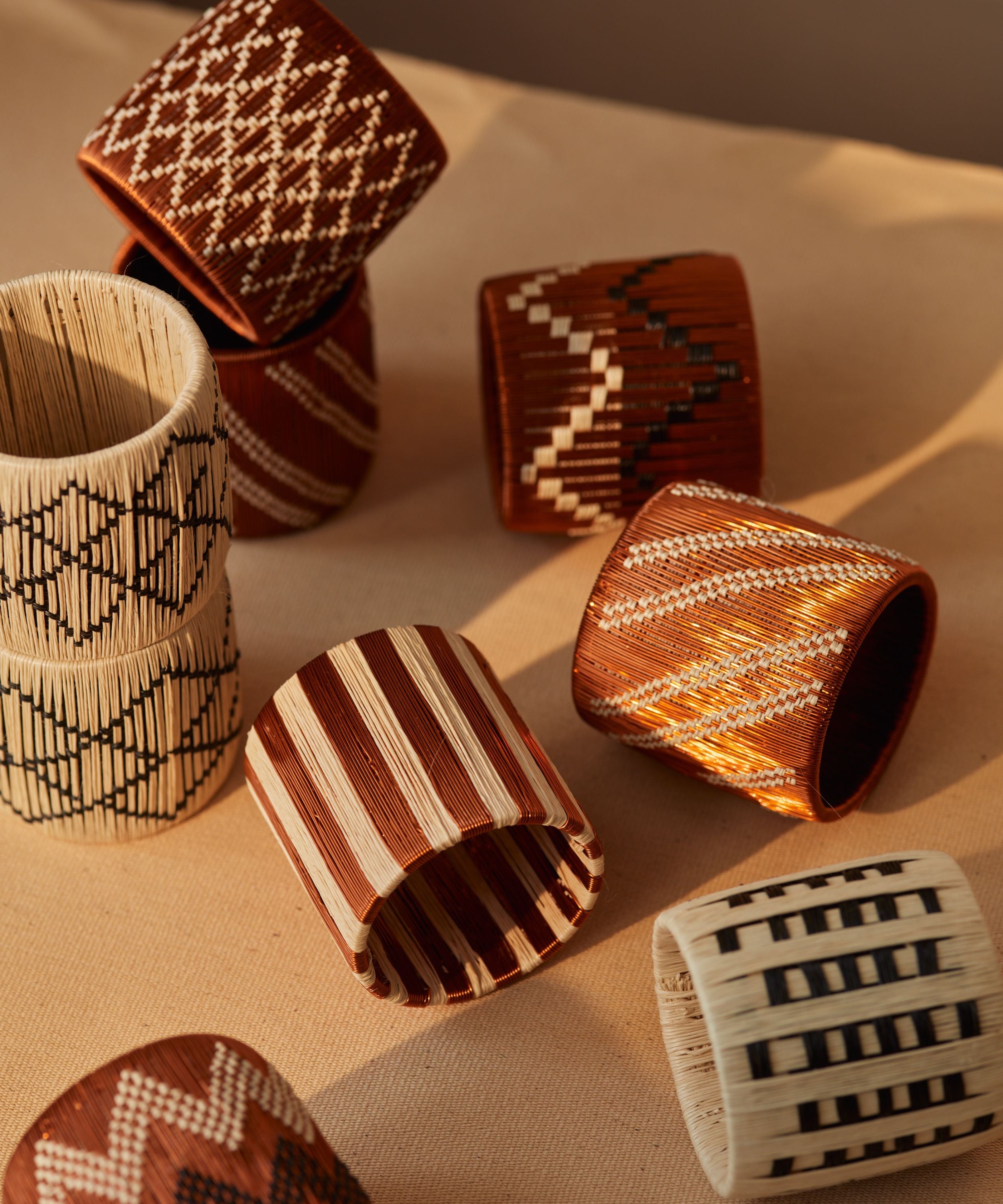 Pacifico Copper Napkin Ring Rayas, White