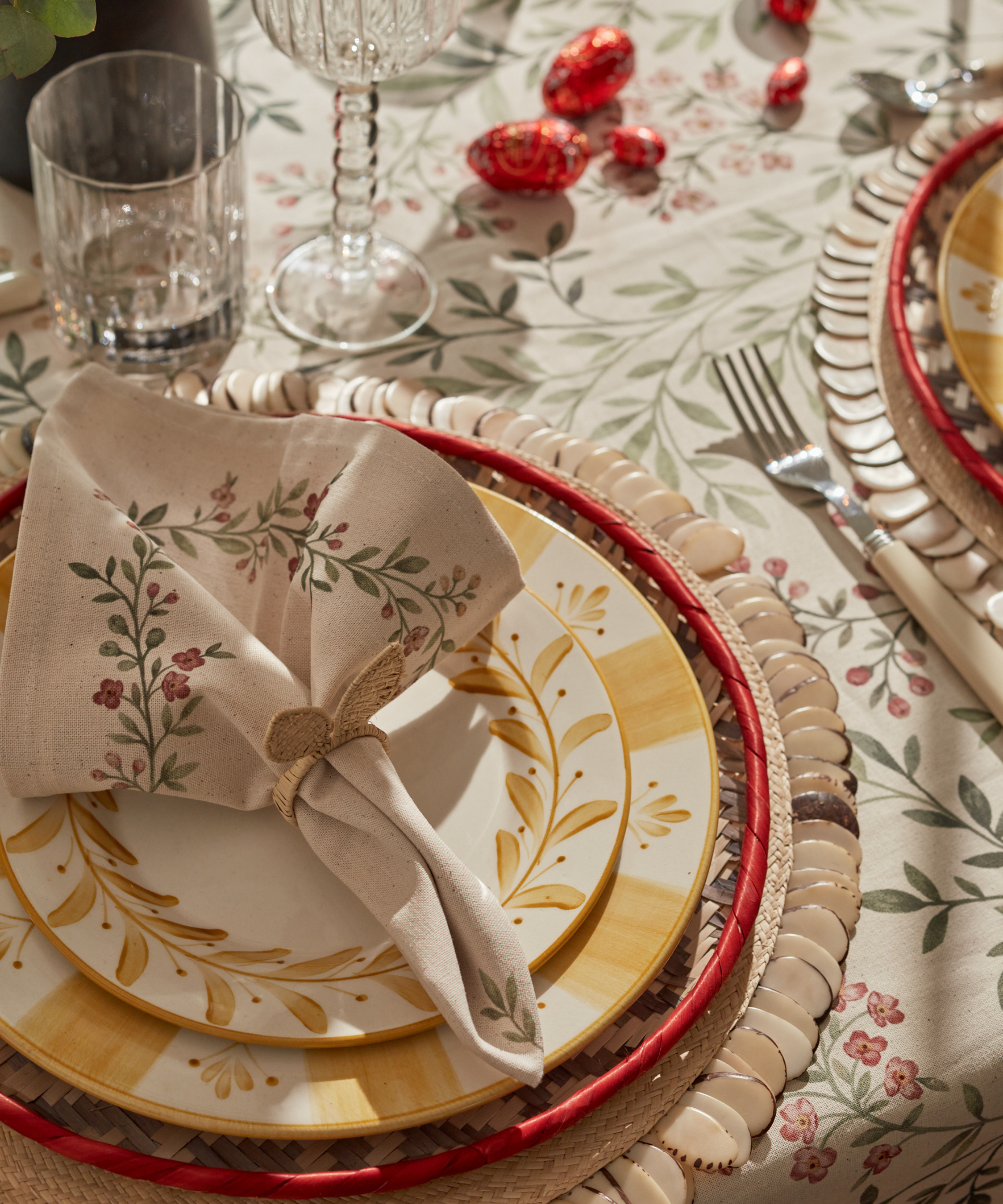 Helecho Side Plate, Golden Yellow