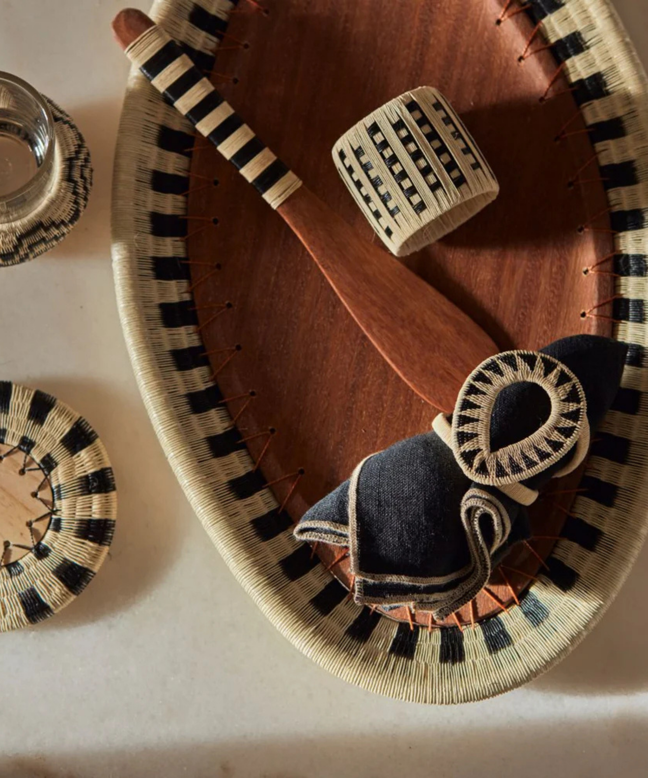 Gota Werregue Napkin Ring, Black