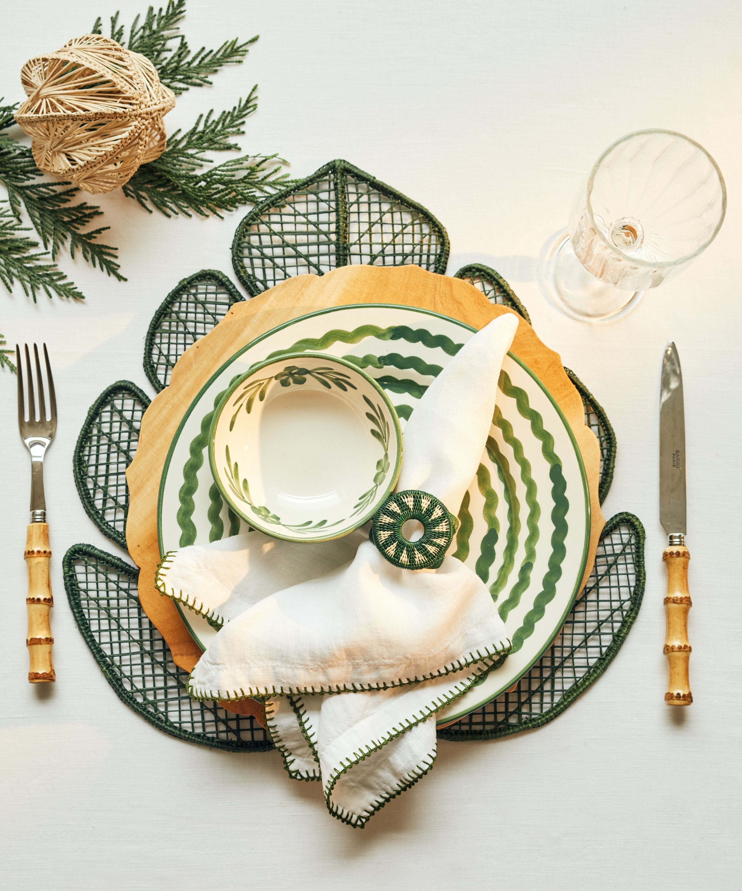 Ondas Dinner plate, Fern Green