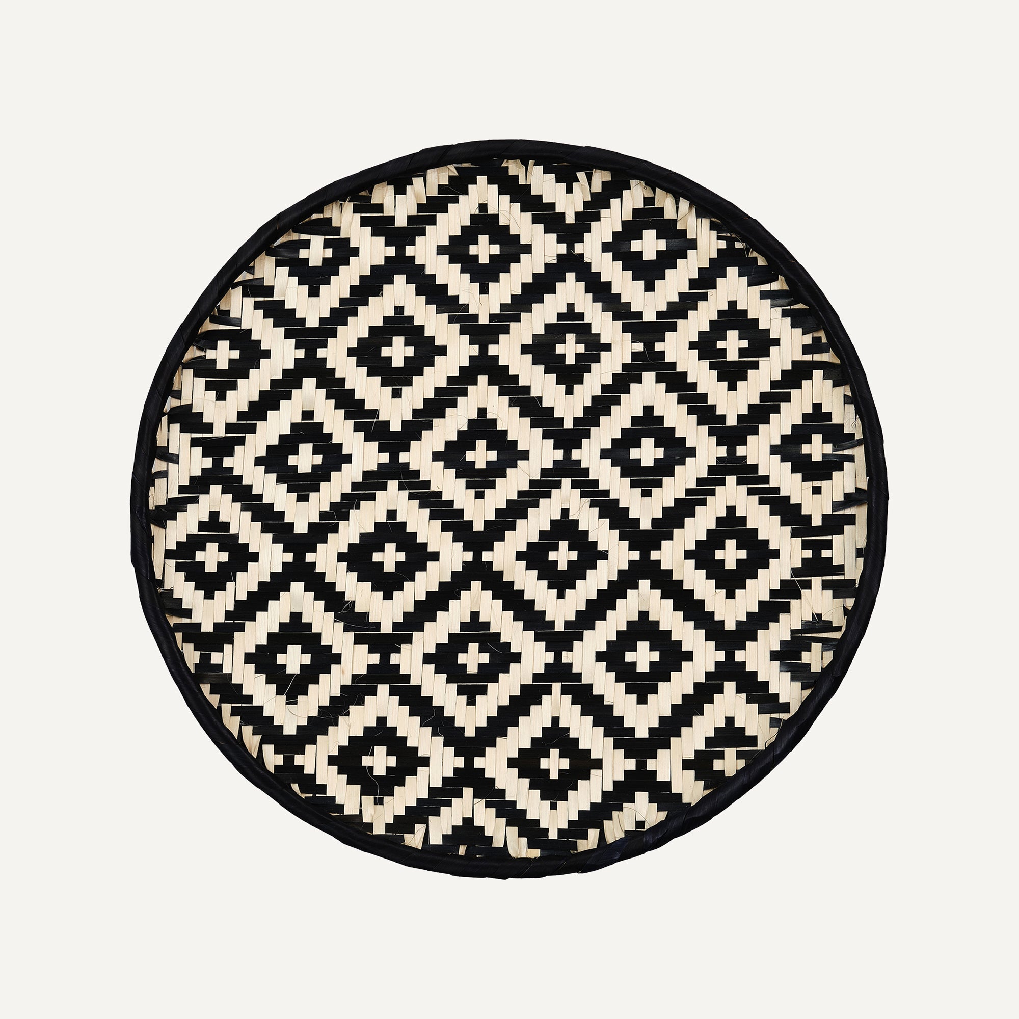 Shrimp-Eye Charger - Black  TABLEWARE, SERVEWARE & COOKWARE