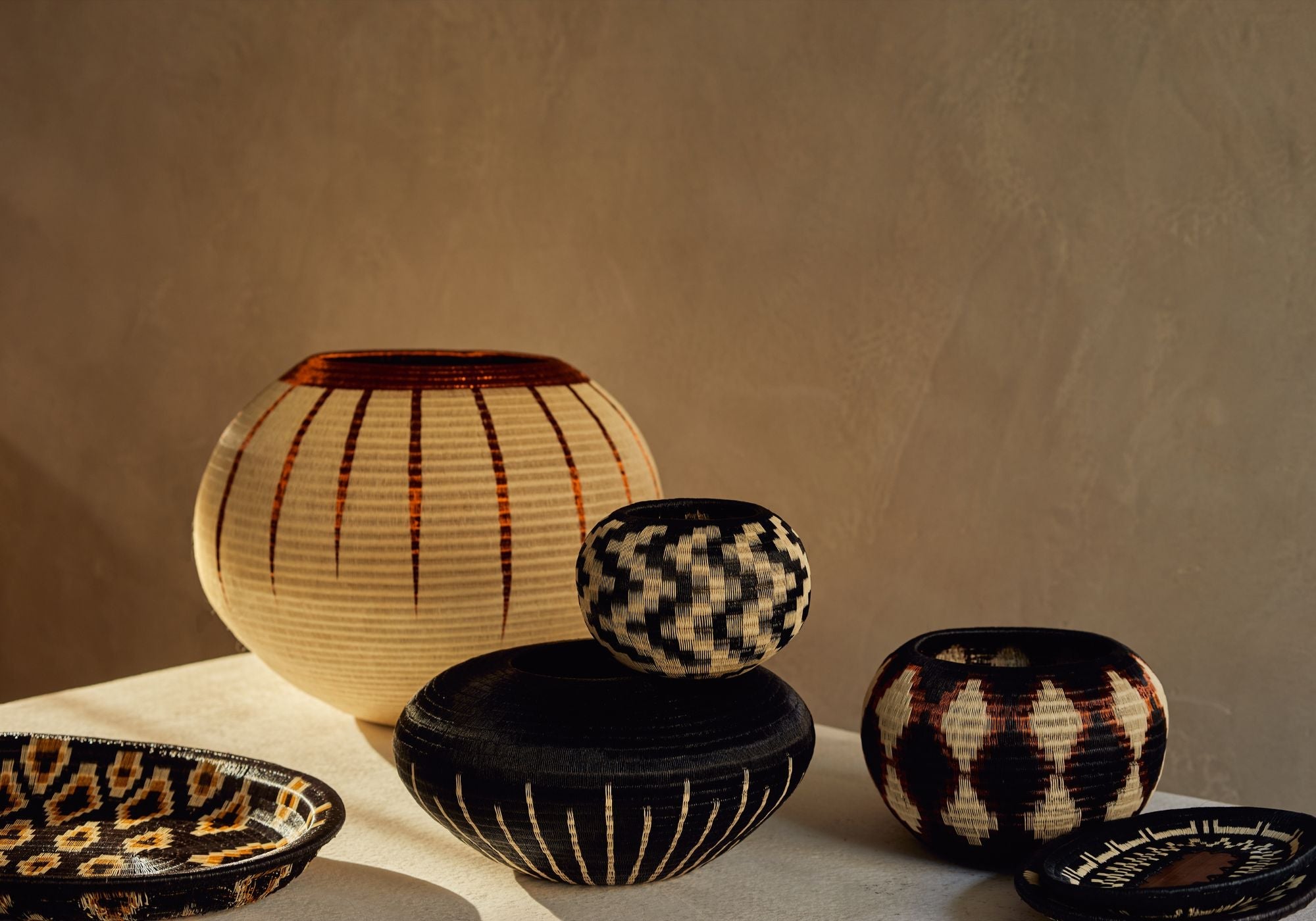 Woven werregue bowls