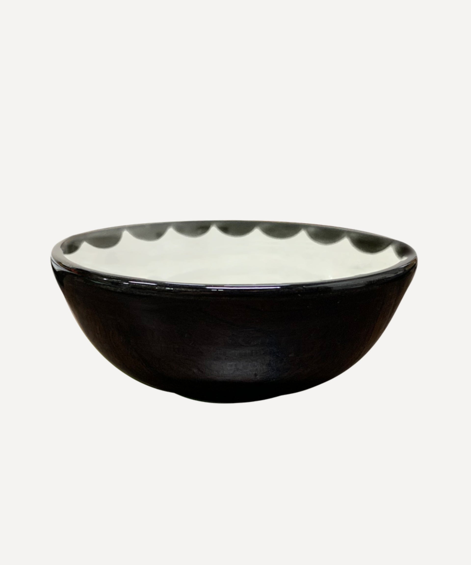 Cascos Bowl 18 cm Hand Painted Ceramic Jet Black