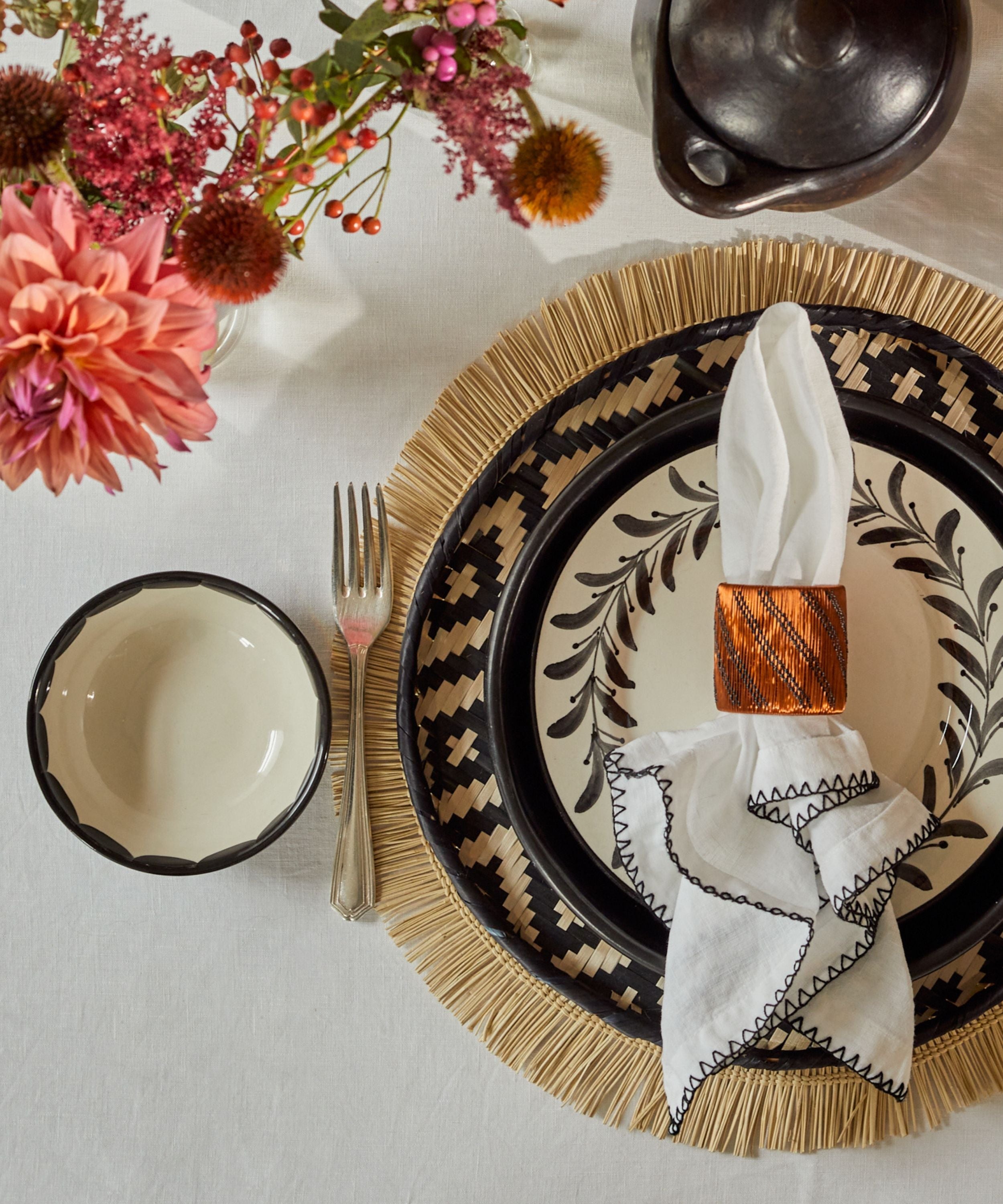 Cascos Bowl, Jet Black