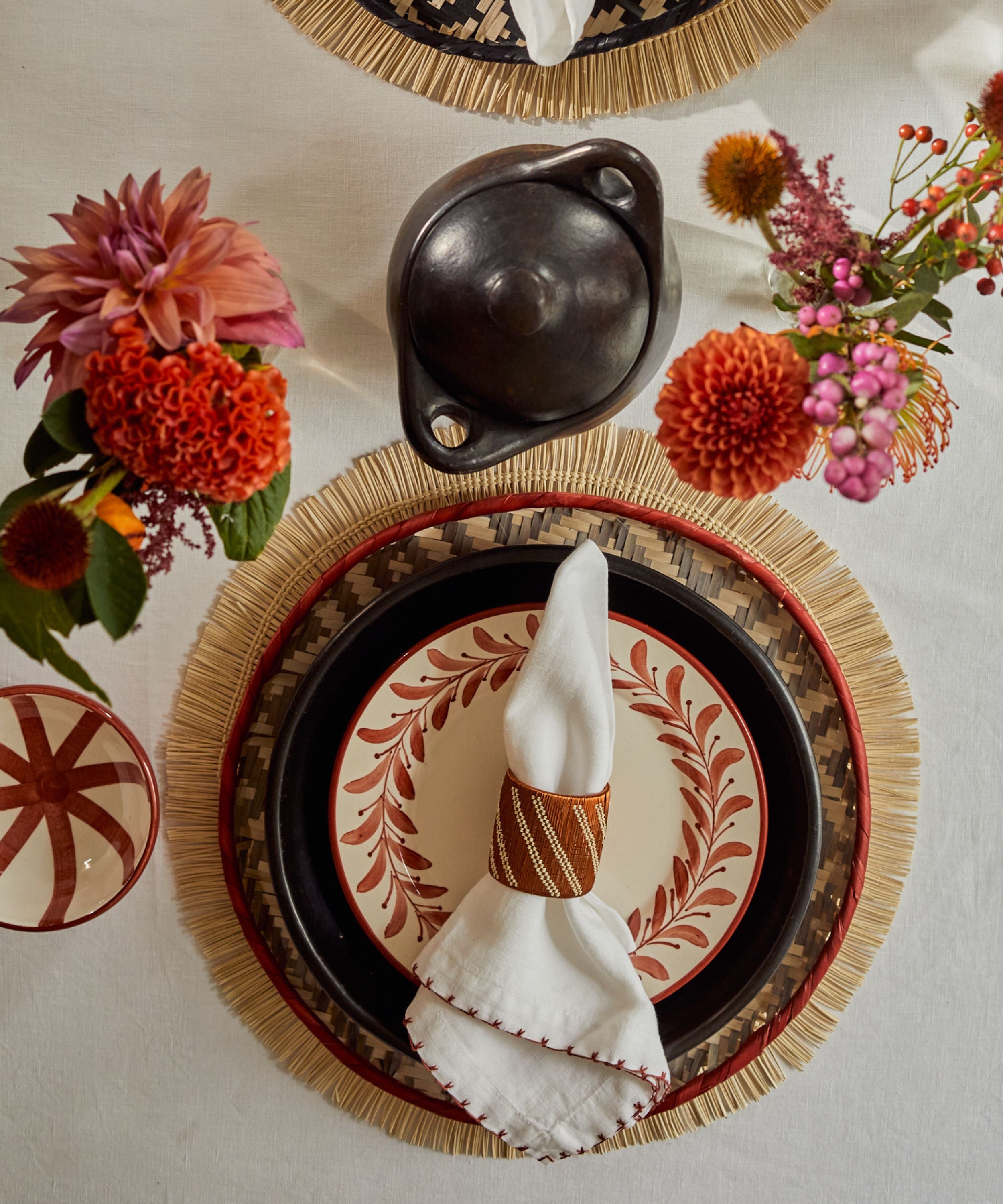 Shrimp-Eye Charger - Taupe