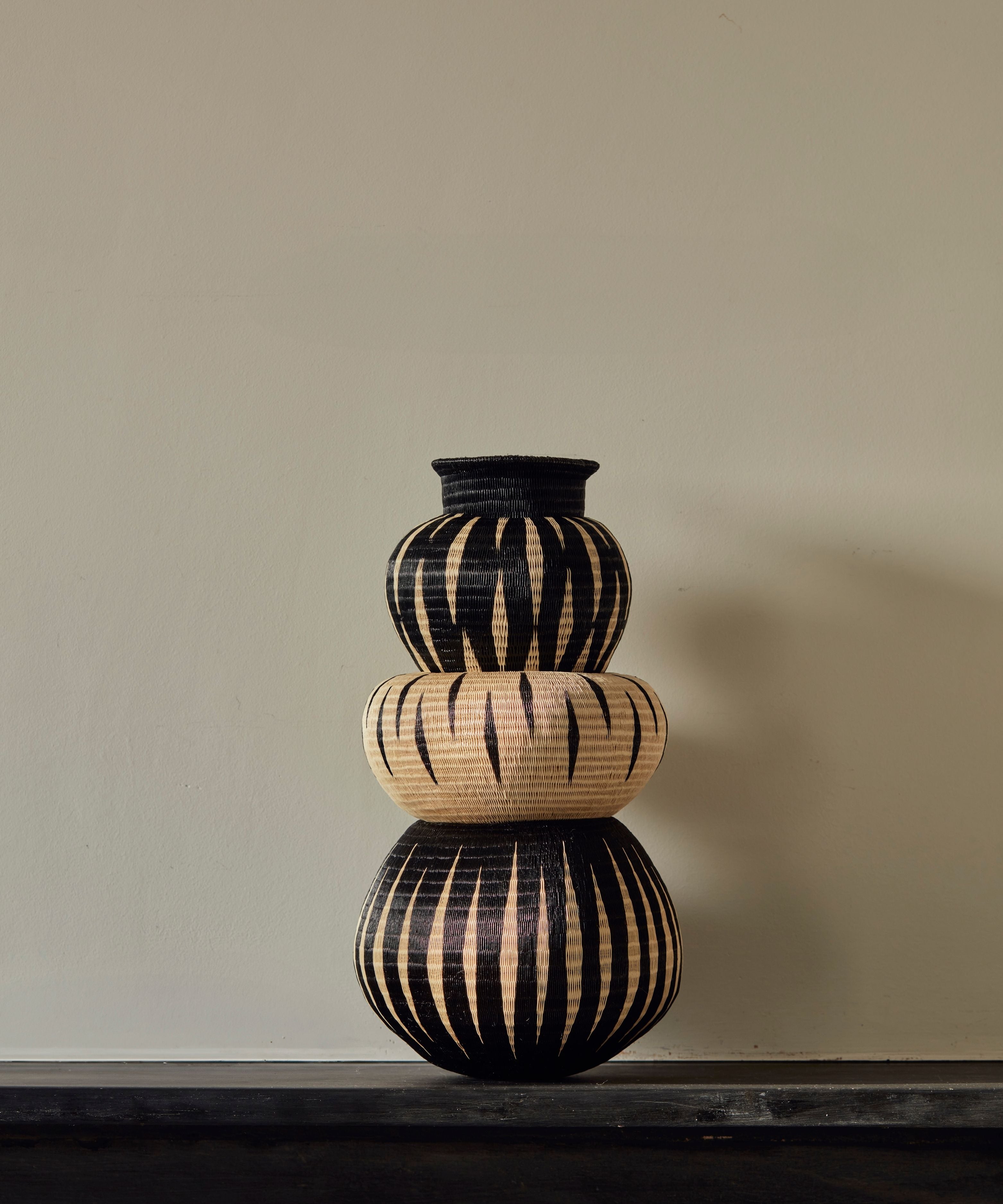 Lagrima Urn Werregue Vase