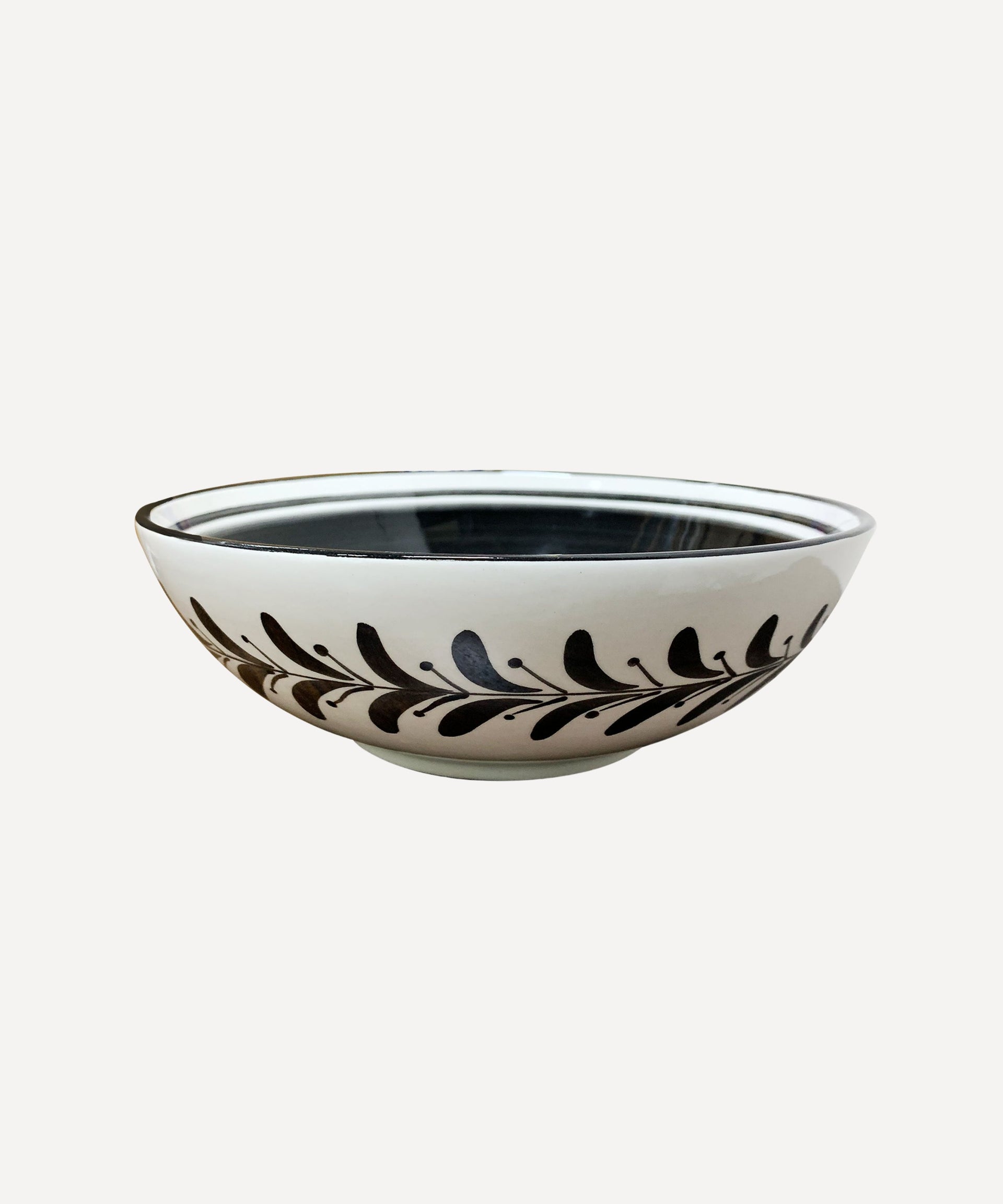 Helecho Salad Bowl Hand Painted Fern Wreath Ceramic Jet Black
