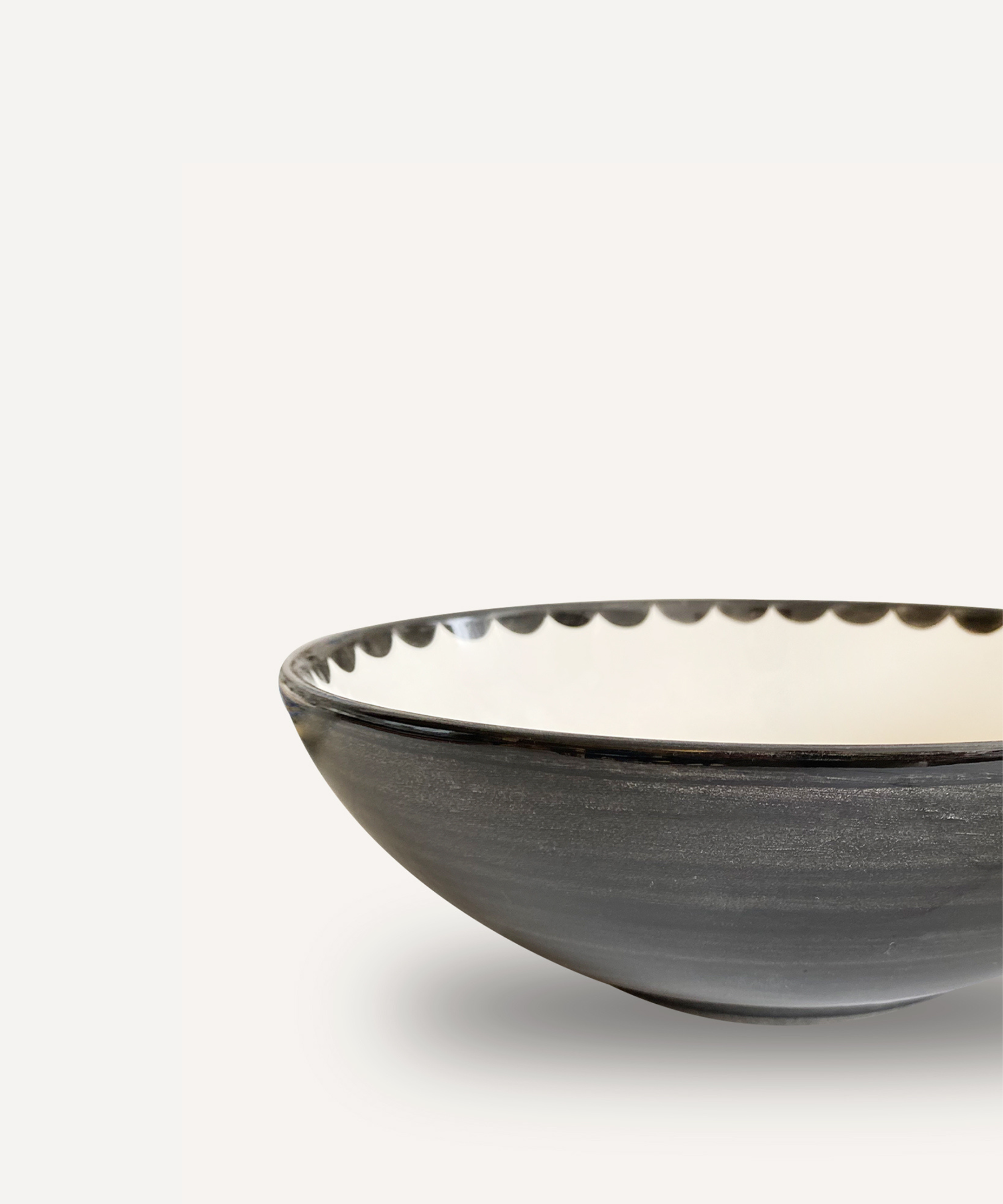 Cascos Salad Bowl, Jet Black