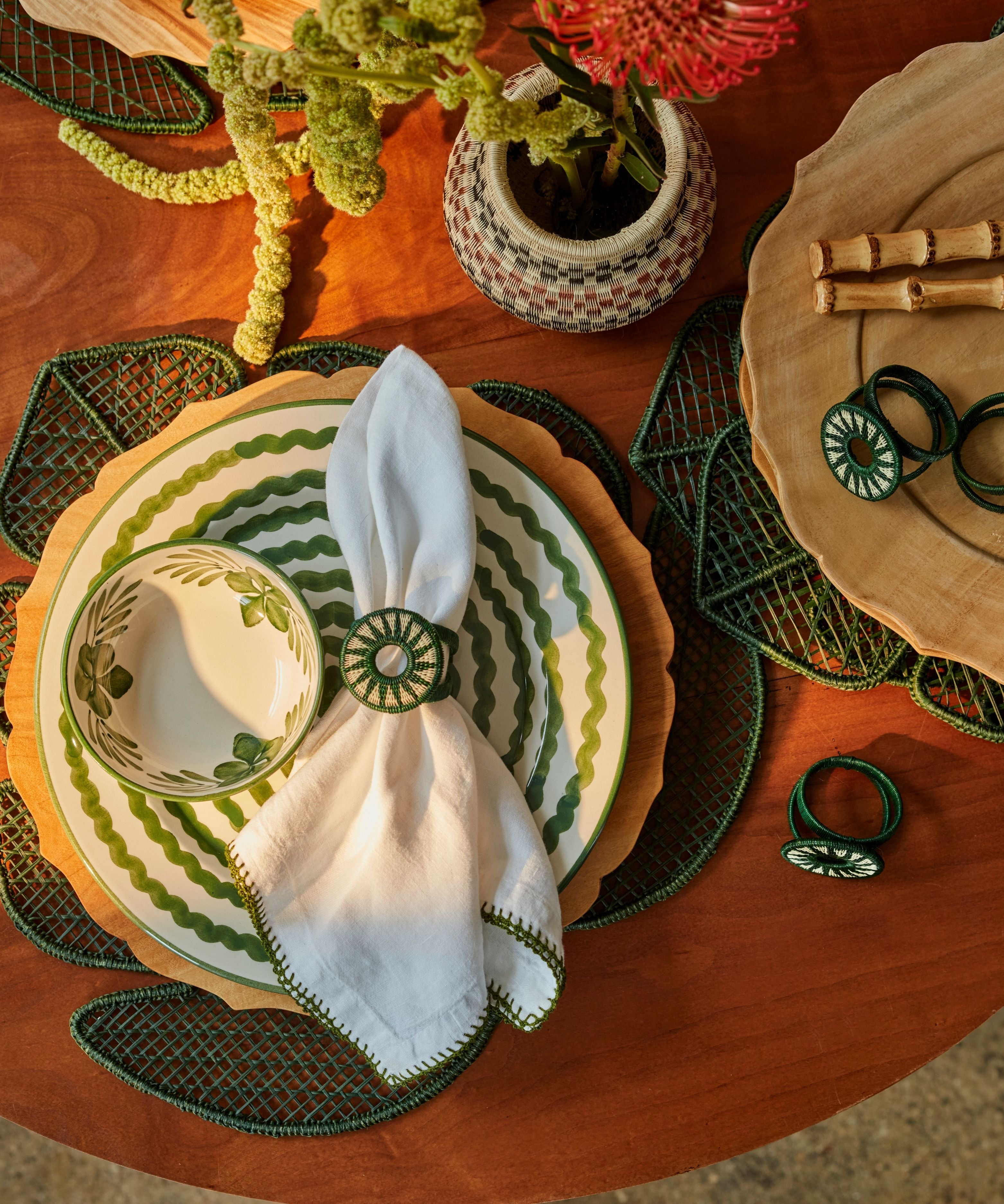 Ondas Dinner plate, Fern Green