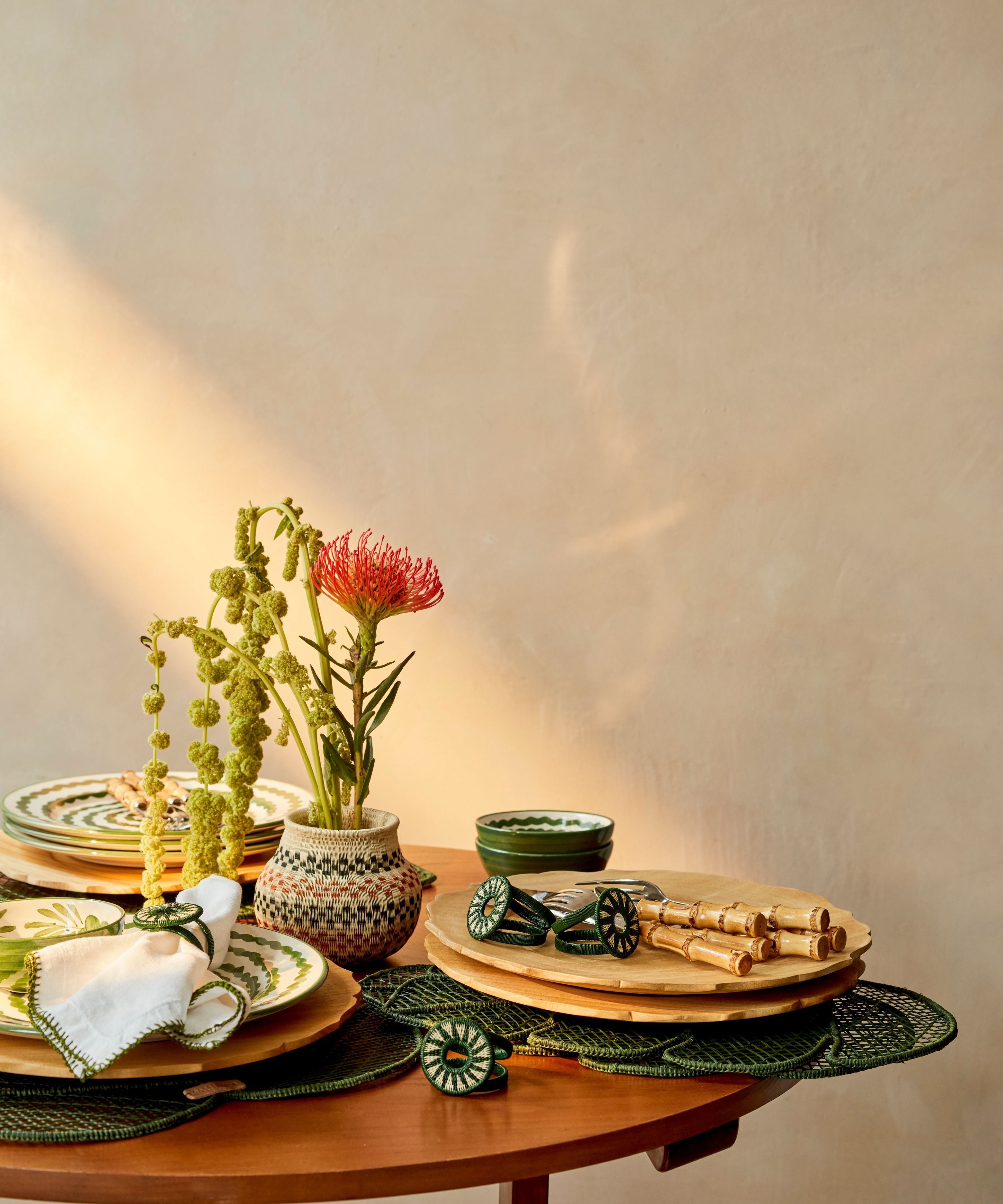 Ondas Dinner plate, Fern Green