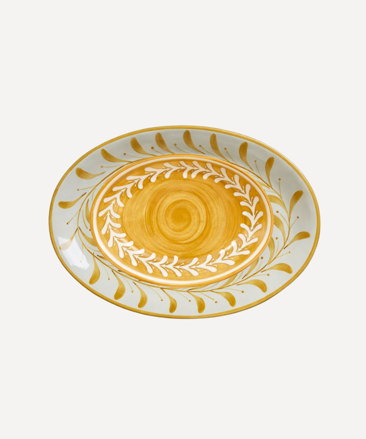 Helecho Serving Platter Set of 2 in Golden Yellow — hand-painted fern wreath ceramic, Carmen del Viboral, Colombia