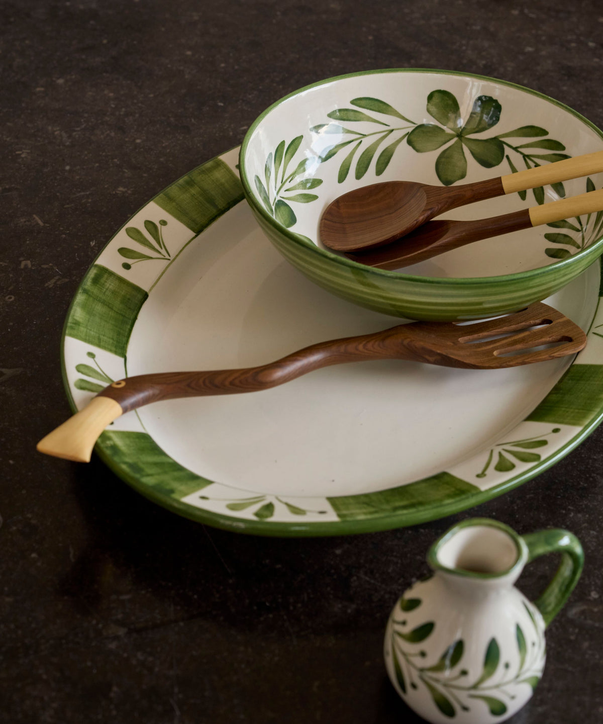 Fern Green Flor de Lis extra large serving platter laid for a feast, Carmen del Viboral ceramic