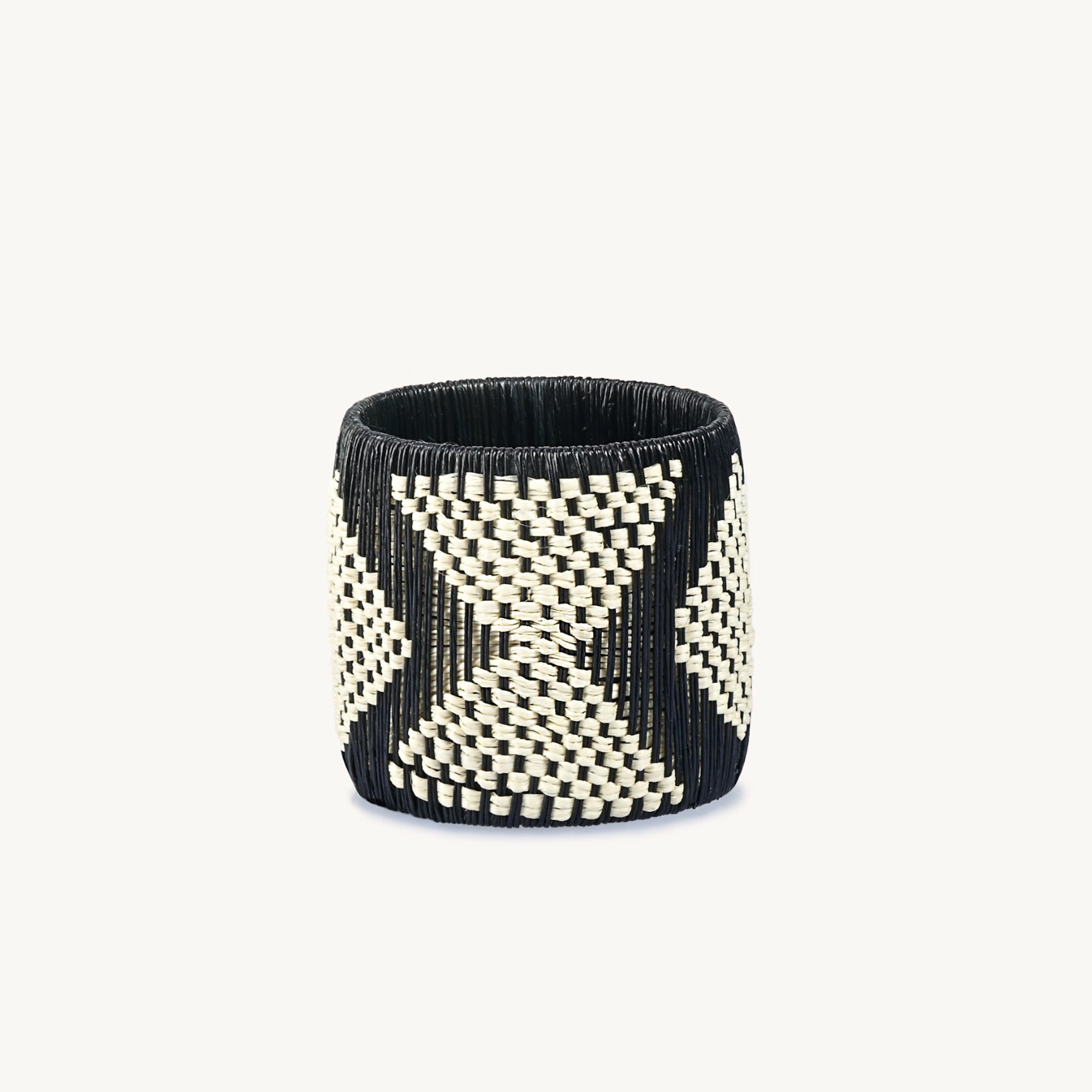 Napkin Ring Black/White (set of 4)  Wholesale Handcrafted Tableware