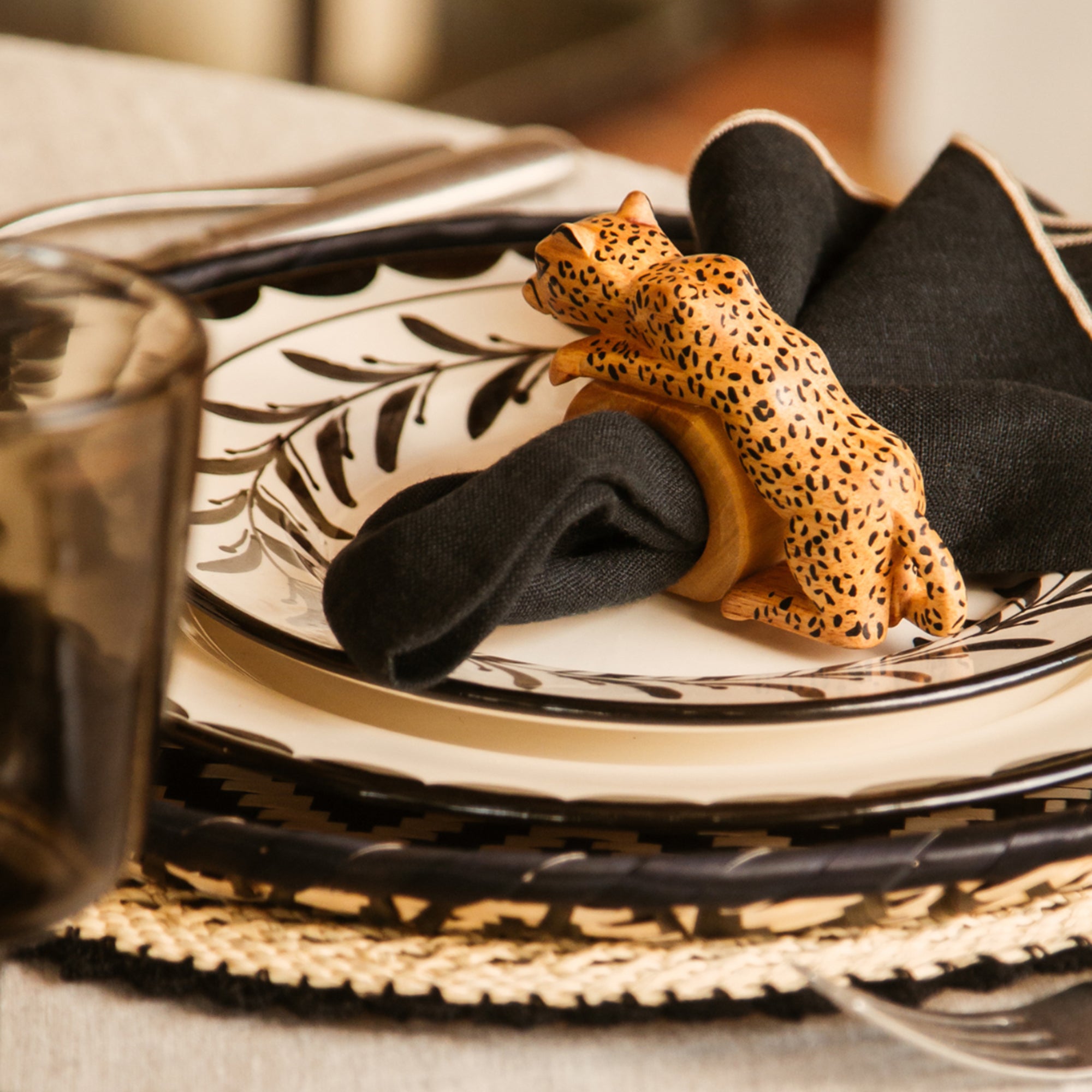 Felino Napkin Ring (set of 4)  Wholesale Handcrafted Tableware