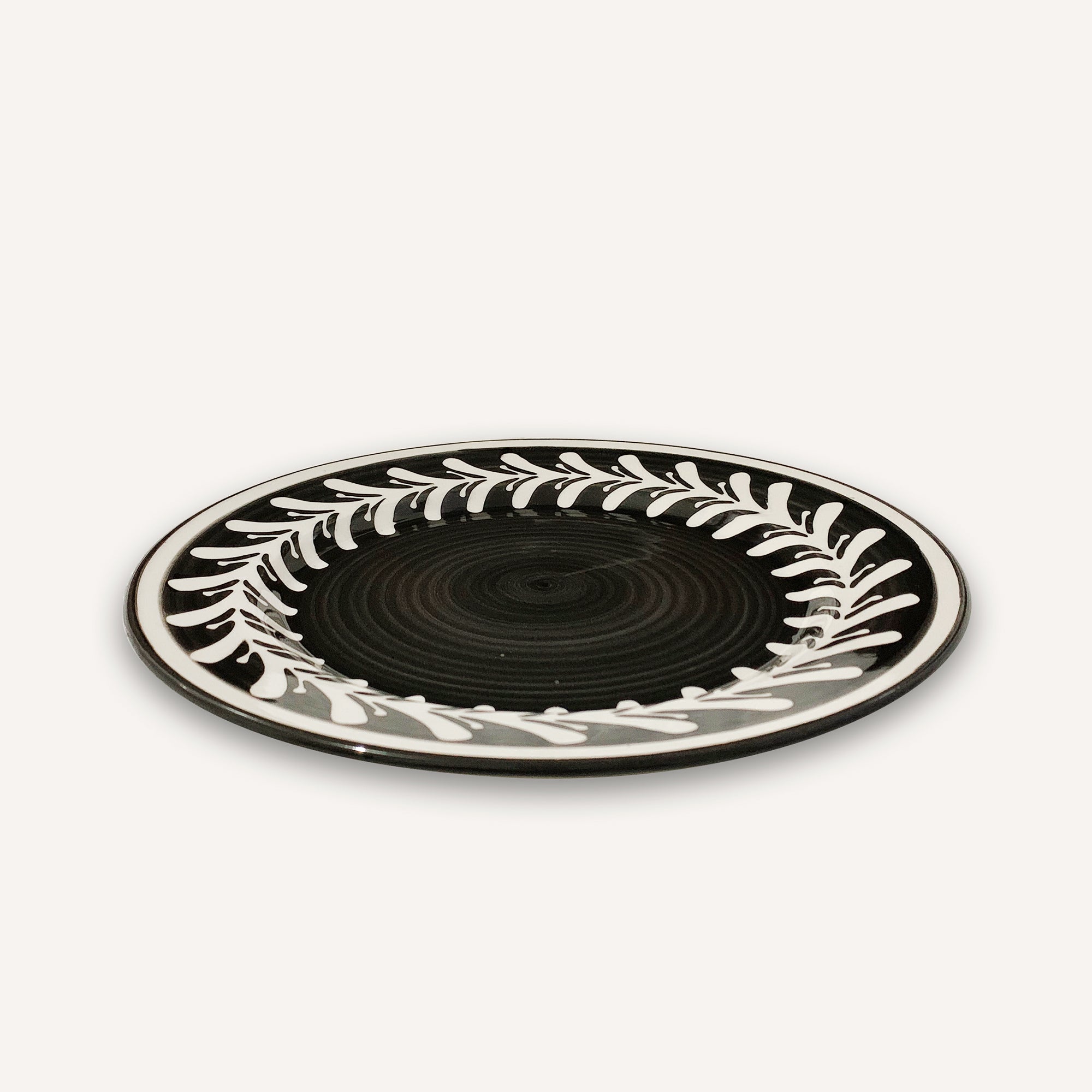 Dark Helecho Dinner Plate (Set of 4)  Wholesale Handcrafted Tableware